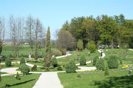 Botanični vrt v Pivoli.jpg